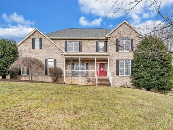185 Walnut Manor DR, Fincastle, VA 24090