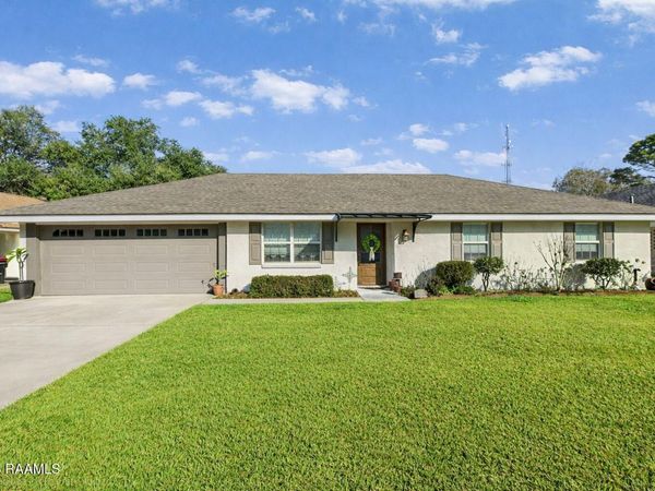 206 Kees Circle, Lafayette, LA 70506