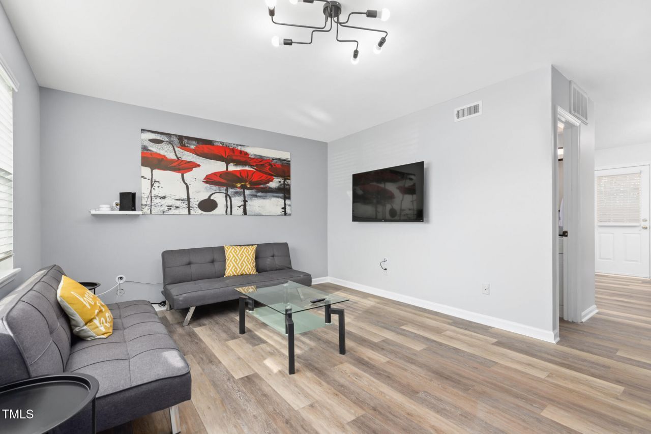 1002 Willow Drive, Unit Apt 107, Chapel Hill, NC 27514 Main Photo