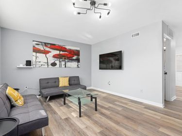 1002 Willow Drive, Unit Apt 107, Chapel Hill, NC 27514