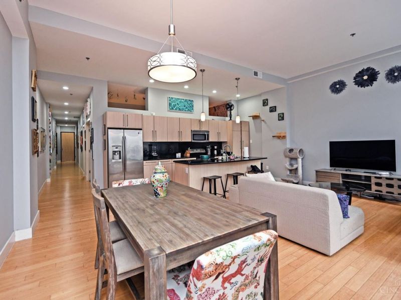 15 W Fourth Street, Unit 406, Cincinnati, OH 45202 Photo 13