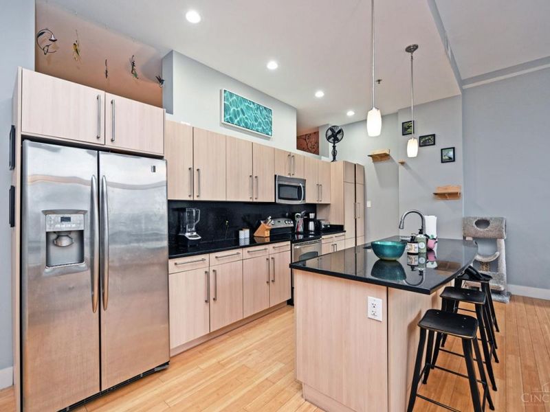 15 W Fourth Street, Unit 406, Cincinnati, OH 45202 Photo 19