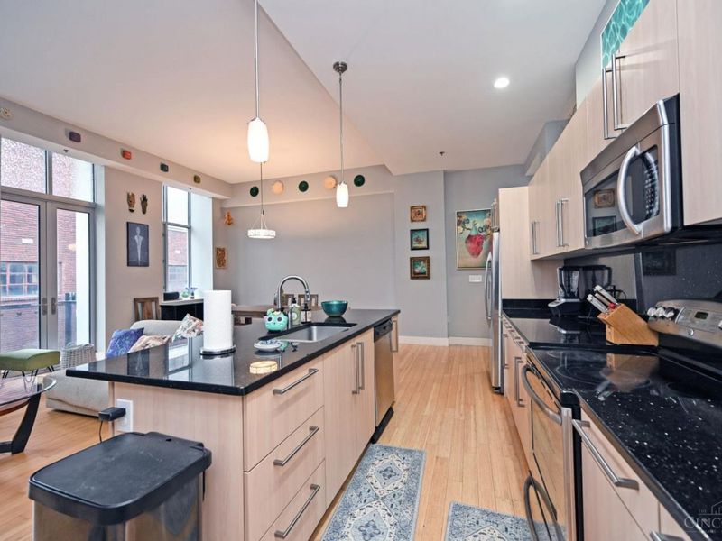 15 W Fourth Street, Unit 406, Cincinnati, OH 45202 Photo 21