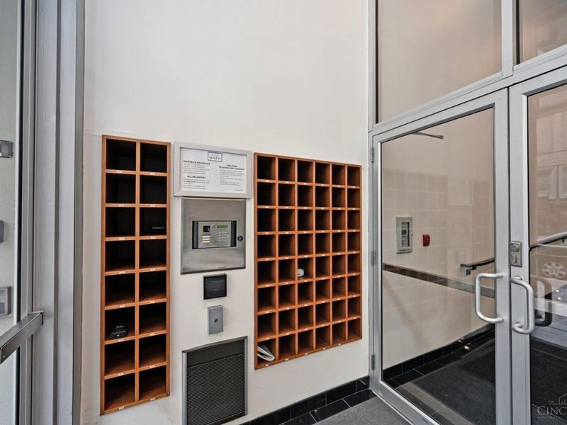 15 W Fourth Street, Unit 406, Cincinnati, OH 45202 Photo 4