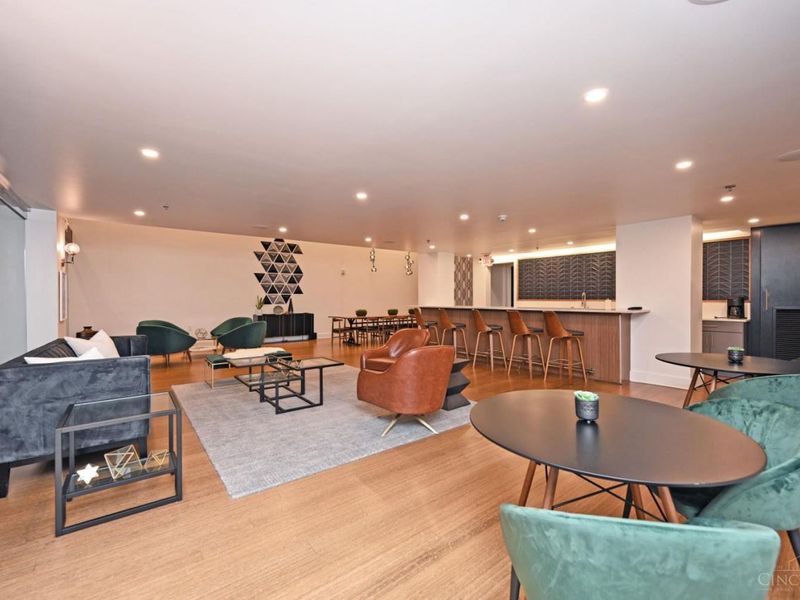 15 W Fourth Street, Unit 406, Cincinnati, OH 45202 Photo 52