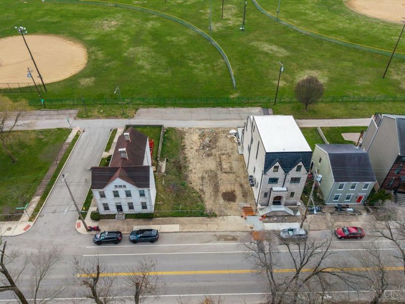 3021 Riverside Drive, Cincinnati, OH 45226 Photo 1