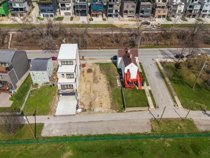 3021 Riverside Drive, Cincinnati, OH 45226 Photo 2