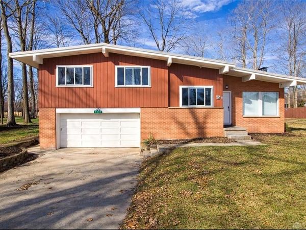 1359 Fudge Drive, Beavercreek, OH 45434