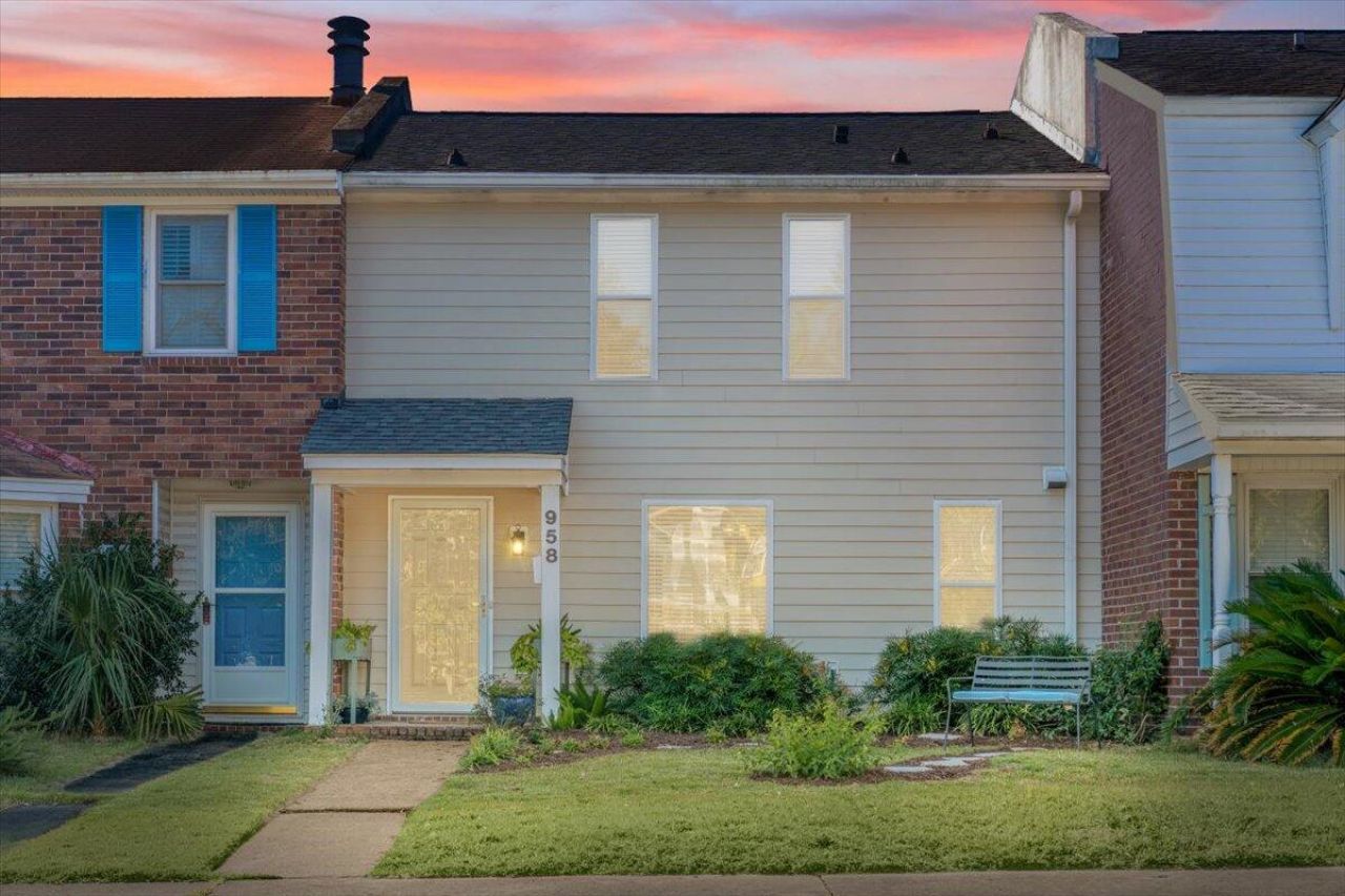 958 Fowler Court Photo 25