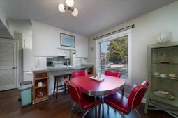 958 Fowler Court photo 4