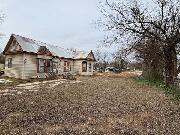 110 Ainsworth, Caddo, OK 74729