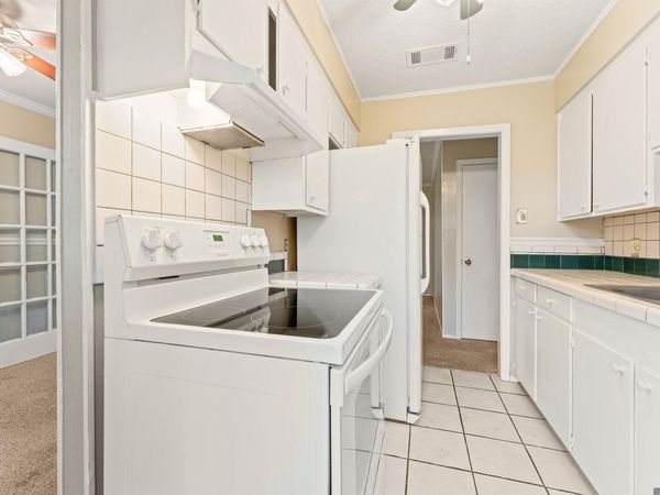 1713 Emmaline Dr, Baton Rouge, LA 70810