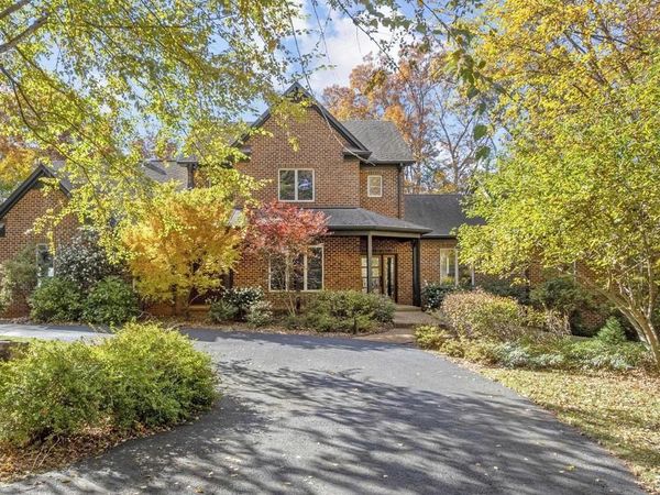 2815 COLA WOODS LN, CHARLOTTESVILLE, VA 22901