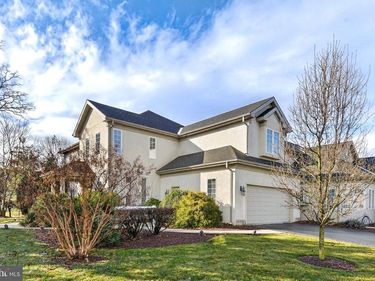 701 WOODFIELD DRIVE, LITITZ, PA 17543