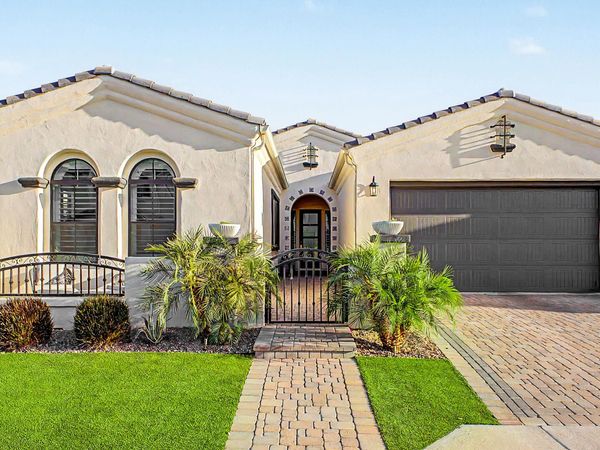 2279 E WARBLER Road, Gilbert, AZ 85297