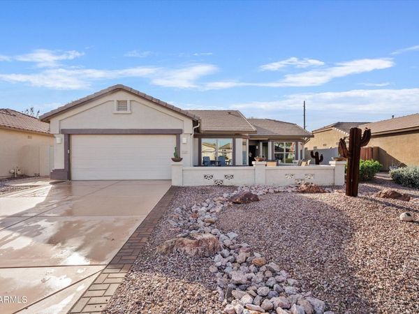 3201 E GLENEAGLE Drive, Chandler, AZ 85249
