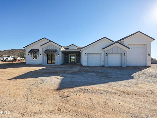 17735 W Dale Lane, Surprise, AZ 85387