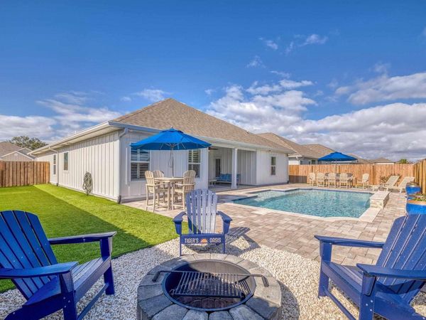 1328 Sea Grove Ct, Gulf Breeze, FL 32563