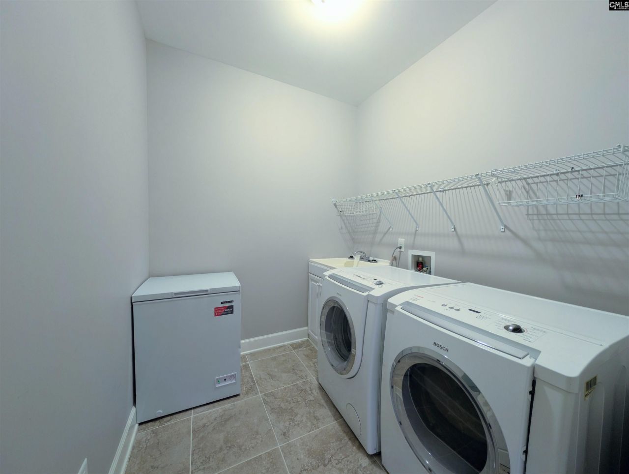 104 Fallen Oak Drive Photo 32