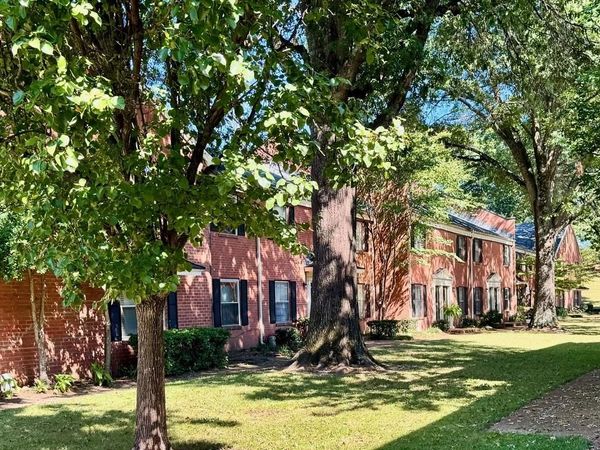 5718 QUINCE RD, Unit 10, Memphis, TN 38119