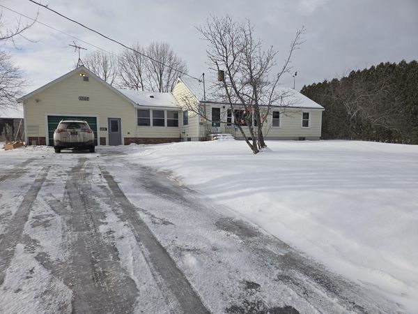 5356 Bennoch Road, Lagrange, ME 04453