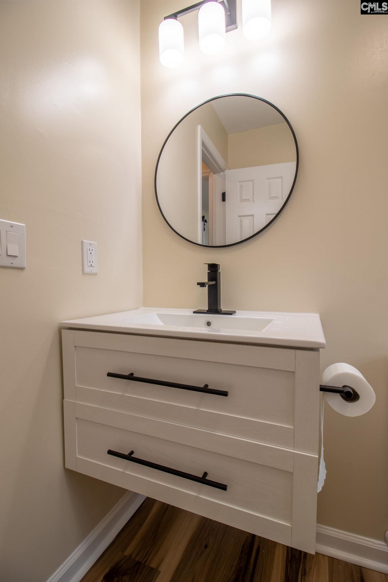 504 Orange Court Photo 17