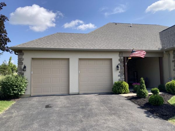 516 Salzberg Lane, Springdale, OH 45246
