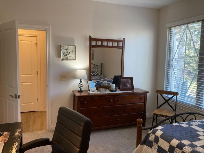 516 Salzberg Lane, Springdale, OH 45246 Photo 18