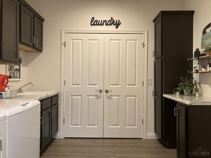 516 Salzberg Lane, Springdale, OH 45246 Photo 23