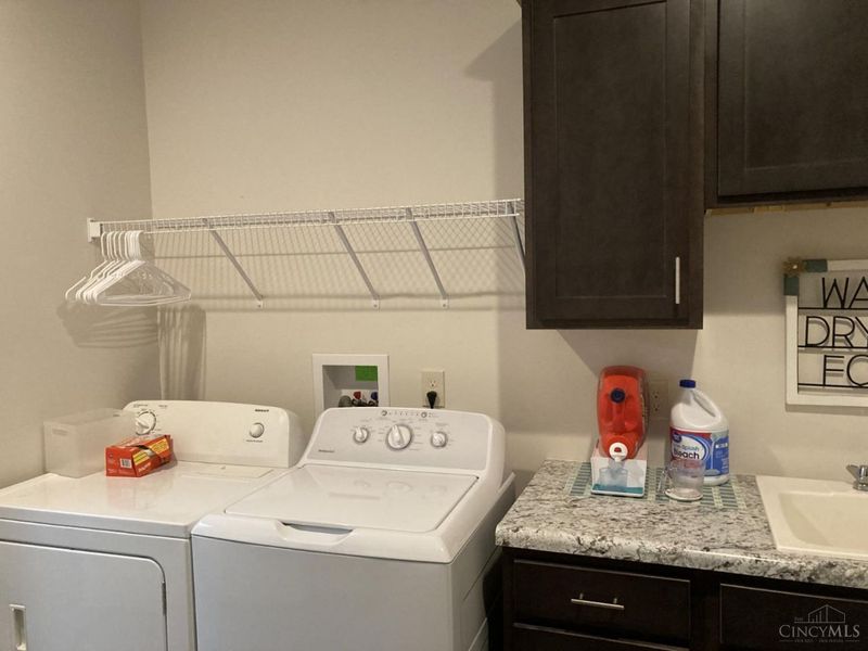 516 Salzberg Lane, Springdale, OH 45246 Photo 24