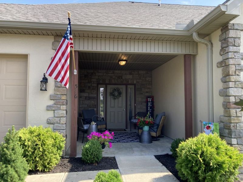 516 Salzberg Lane, Springdale, OH 45246 Photo 3