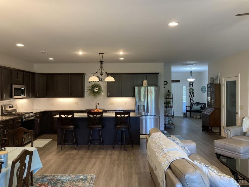 516 Salzberg Lane, Springdale, OH 45246 Photo 6