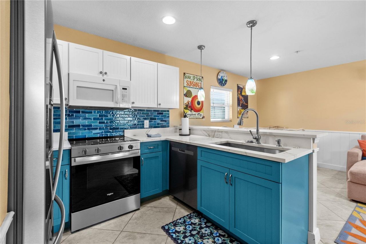 3740 Gulf Of Mexico Drive, Unit 114, Longboat Key, FL 34228 Photo