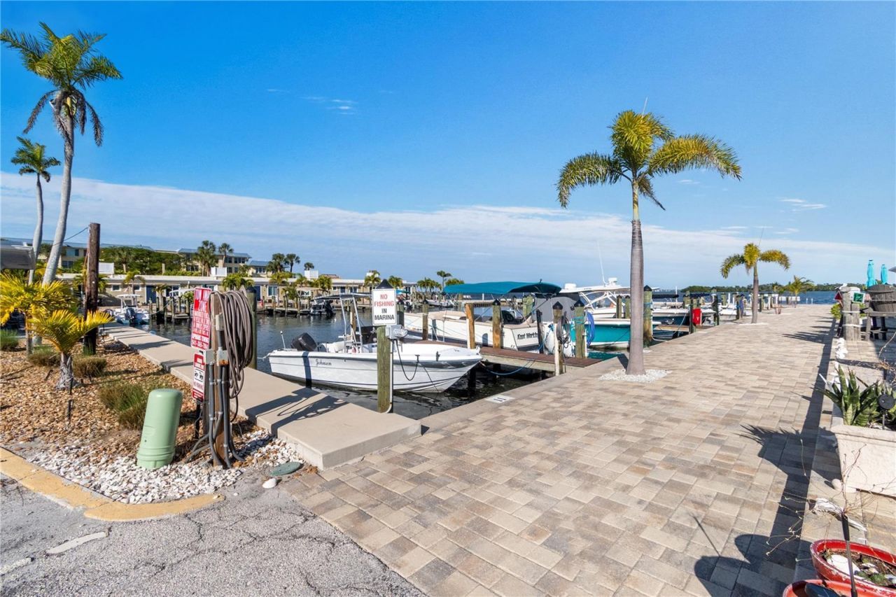 3740 Gulf Of Mexico Drive, Unit 114, Longboat Key, FL 34228 Photo