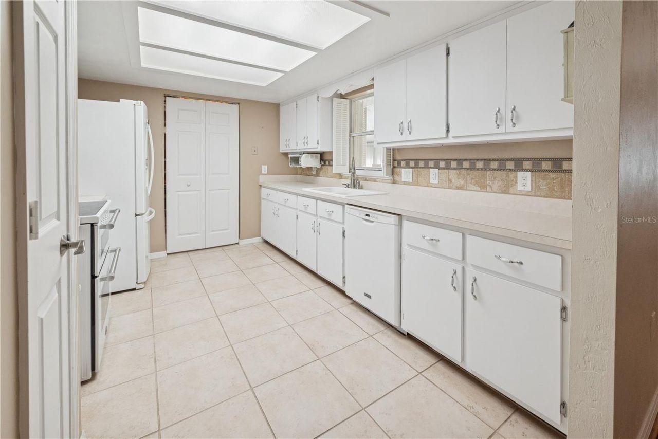 6250 NW 94th Lane, Chiefland, FL 32626 Photo