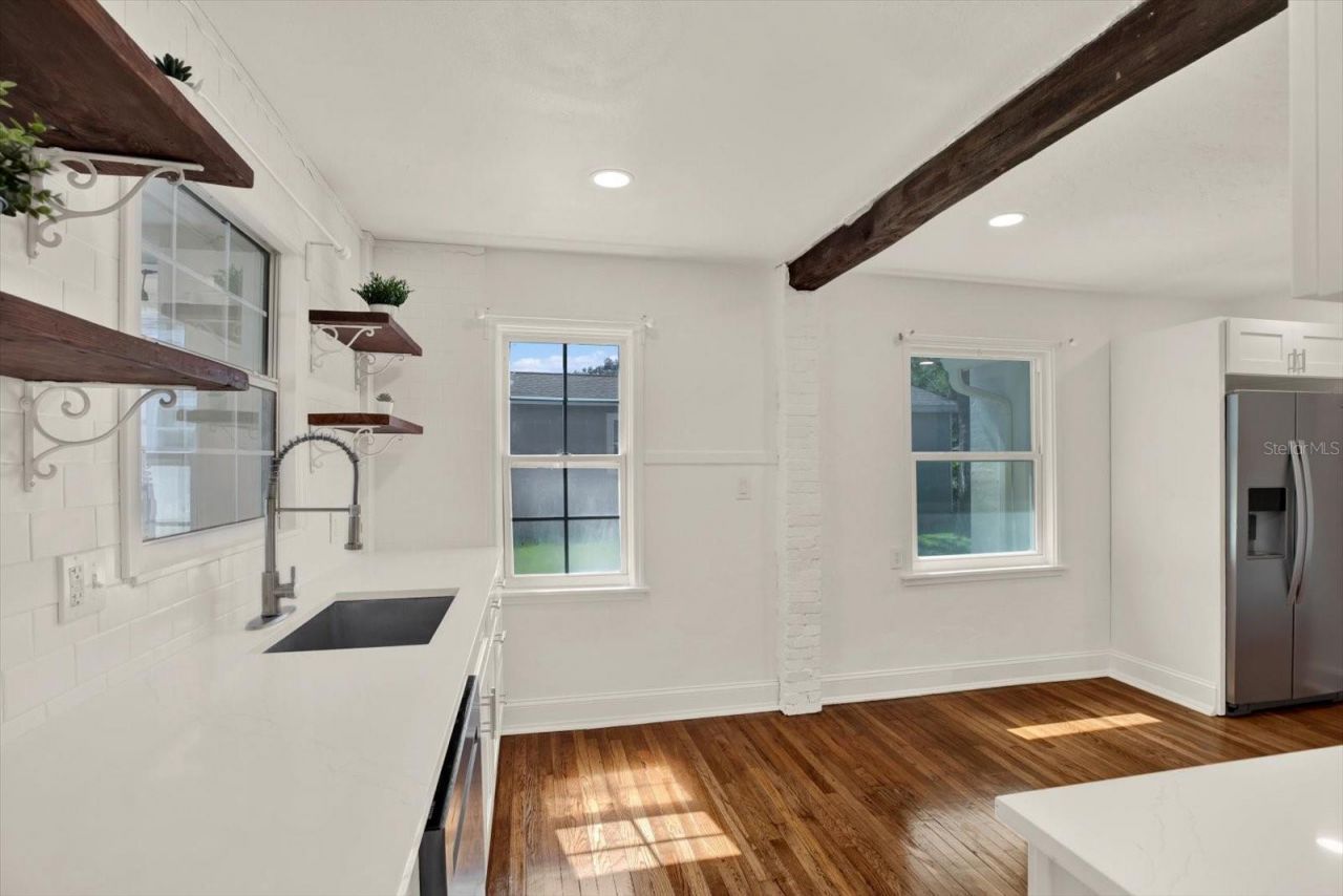 734 37th Avenue N, Saint Petersburg, FL 33704 Photo