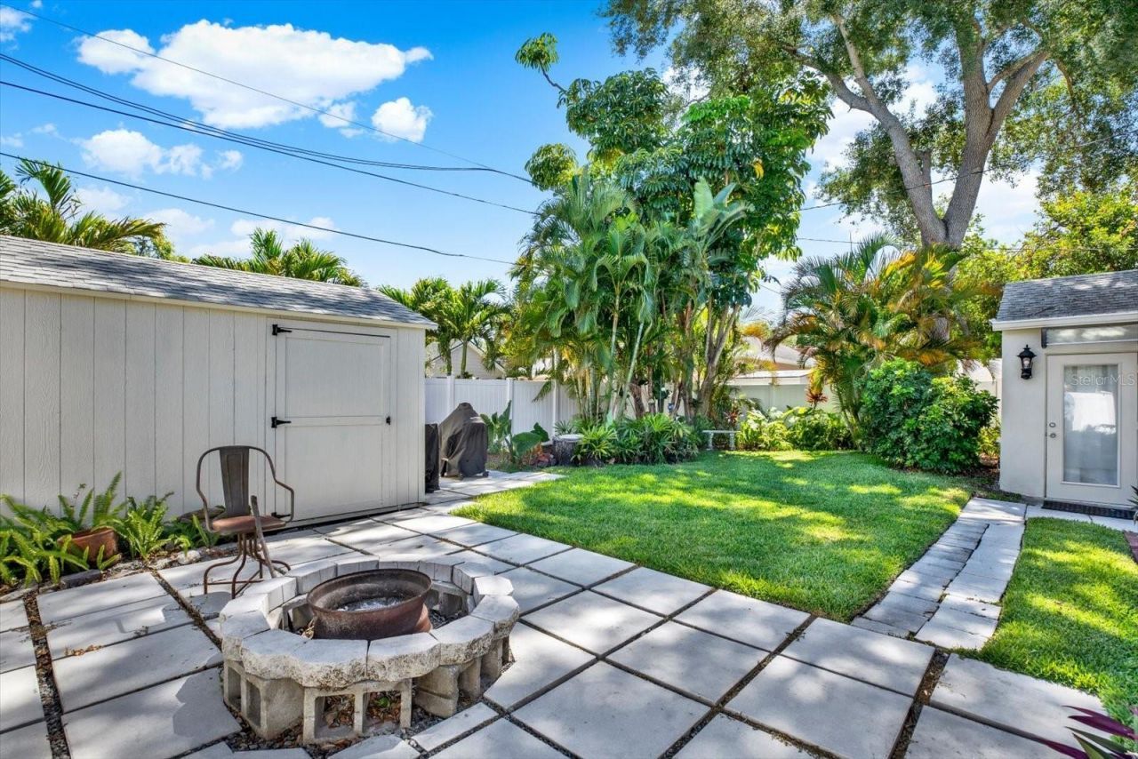 734 37th Avenue N, Saint Petersburg, FL 33704 Photo