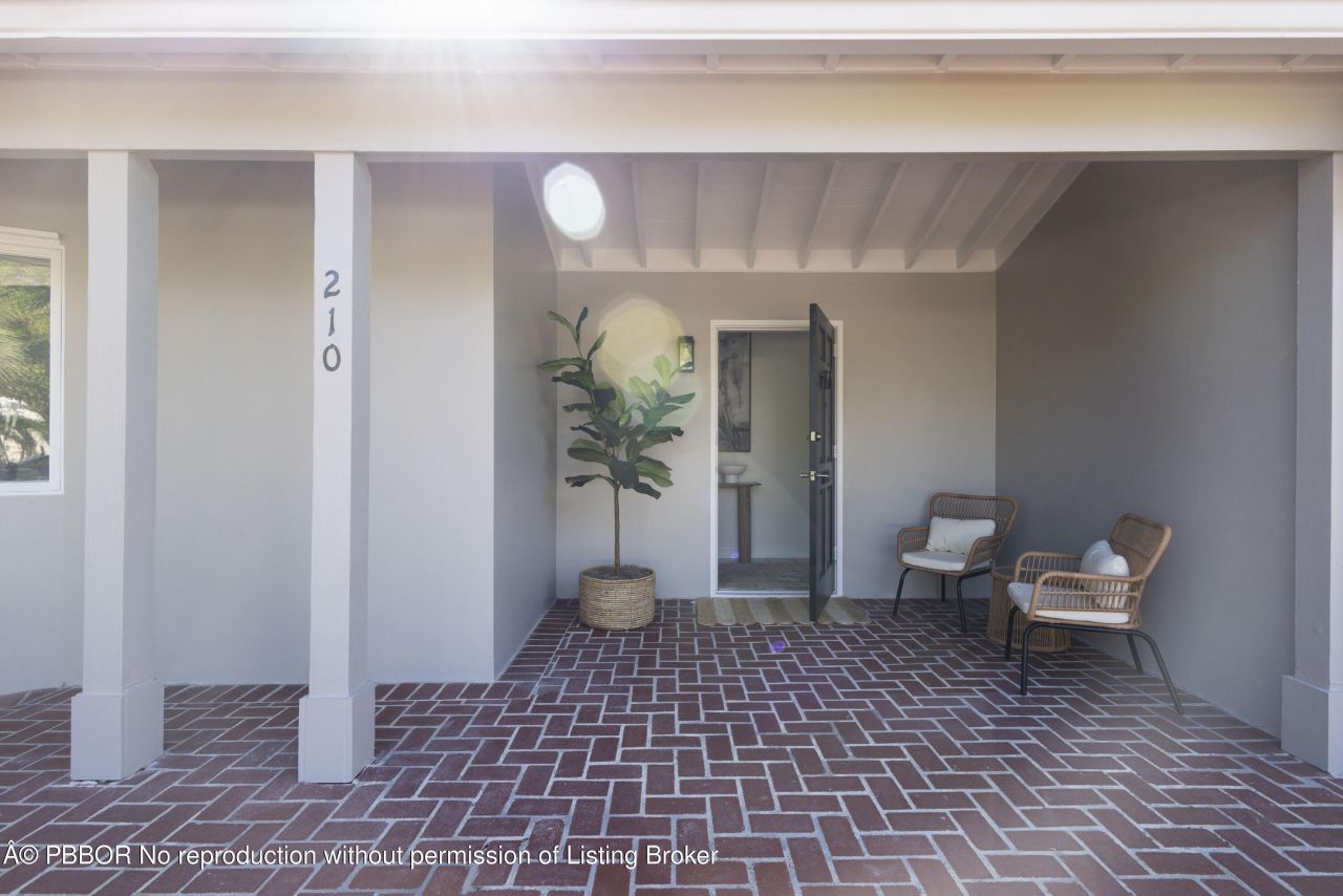 210 Miramar Way, West Palm Beach, FL 33405 Photo