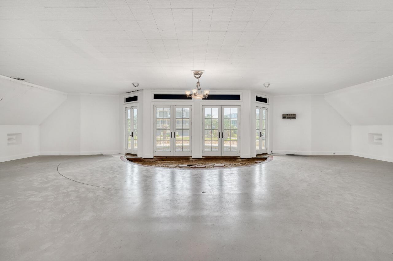 3030 Brownell Avenue Photo 8