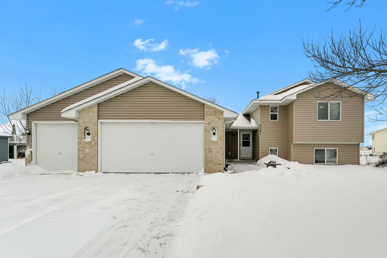 5447 Kalenda Drive Ne, Albertville, MN 55301 Main Photo