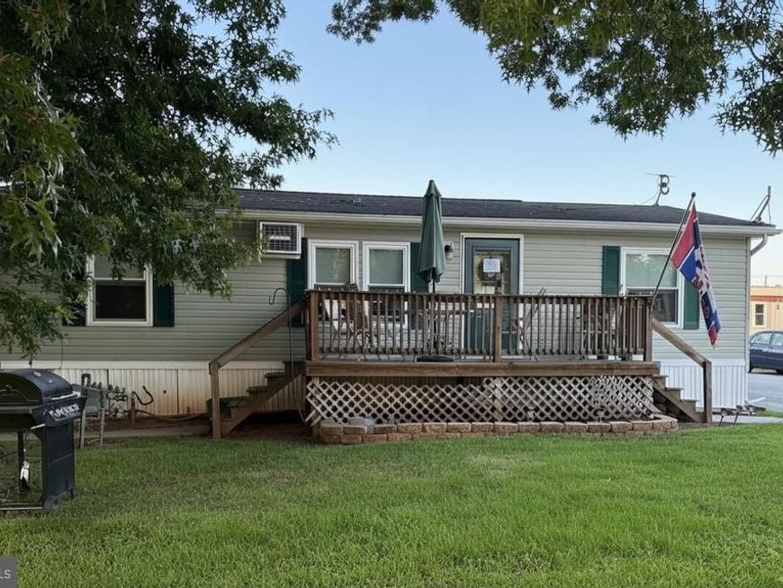 887 Aspen Avenue, Spring City, PA 19475 Main Photo