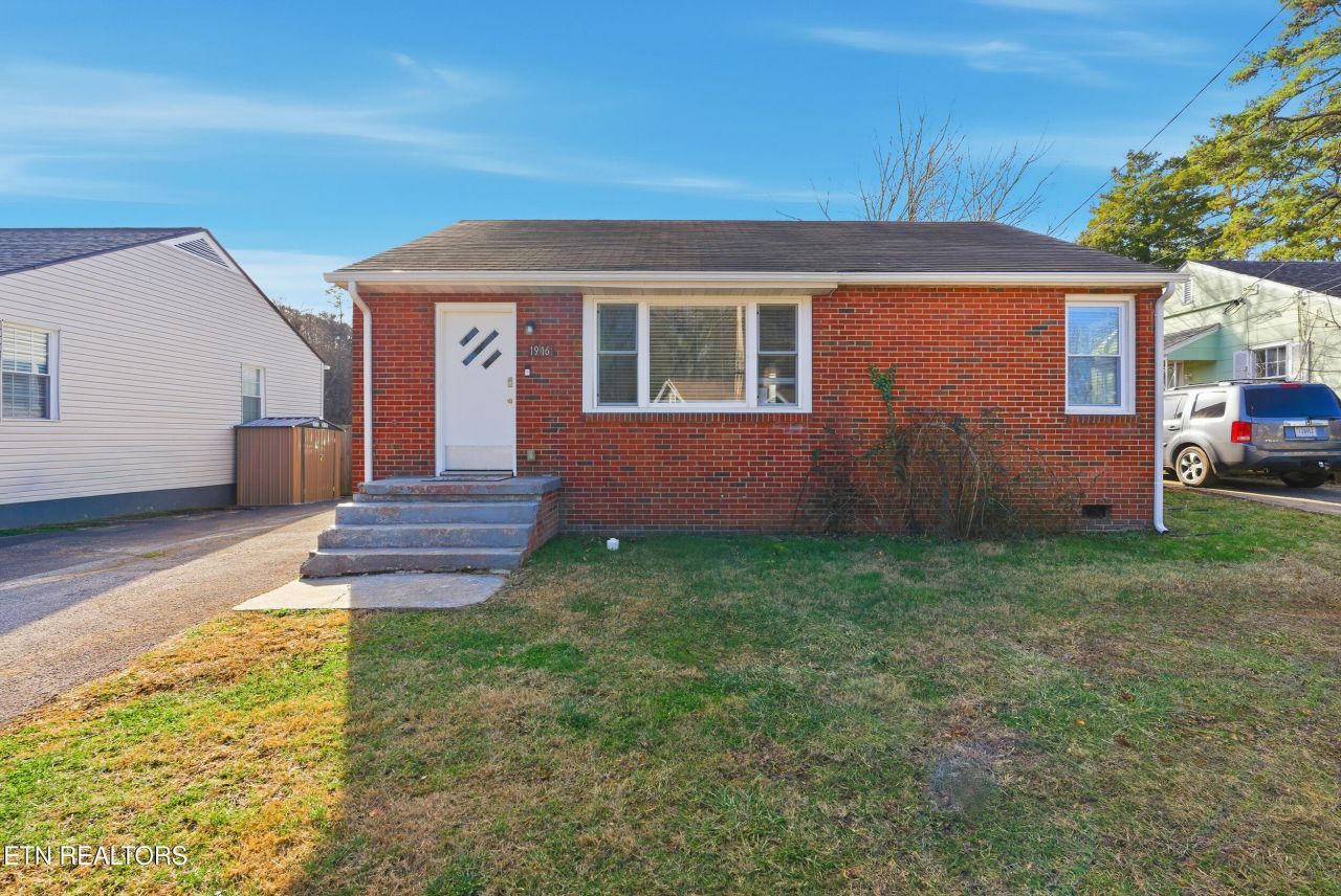 1916 Island Home Ave, Knoxville, TN 37920 Main Photo