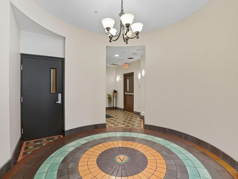 1331 Vine Street, Unit 4, Cincinnati, OH 45202 Photo 10