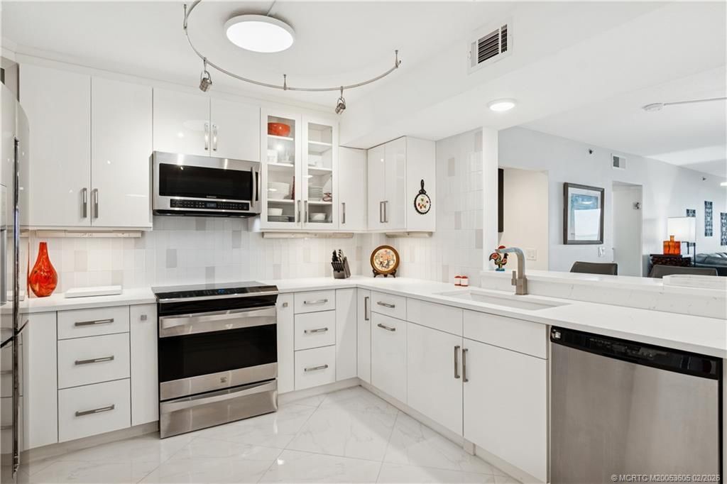 9960 S Ocean Drive, Unit 302, Jensen Beach, FL 34957 Photo