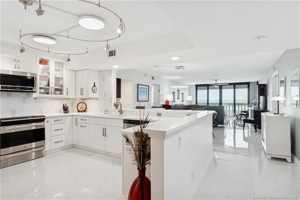 9960 S Ocean Drive, Unit 302, Jensen Beach, FL 34957 Photo