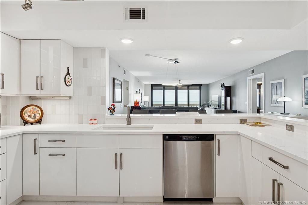 9960 S Ocean Drive, Unit 302, Jensen Beach, FL 34957 Photo