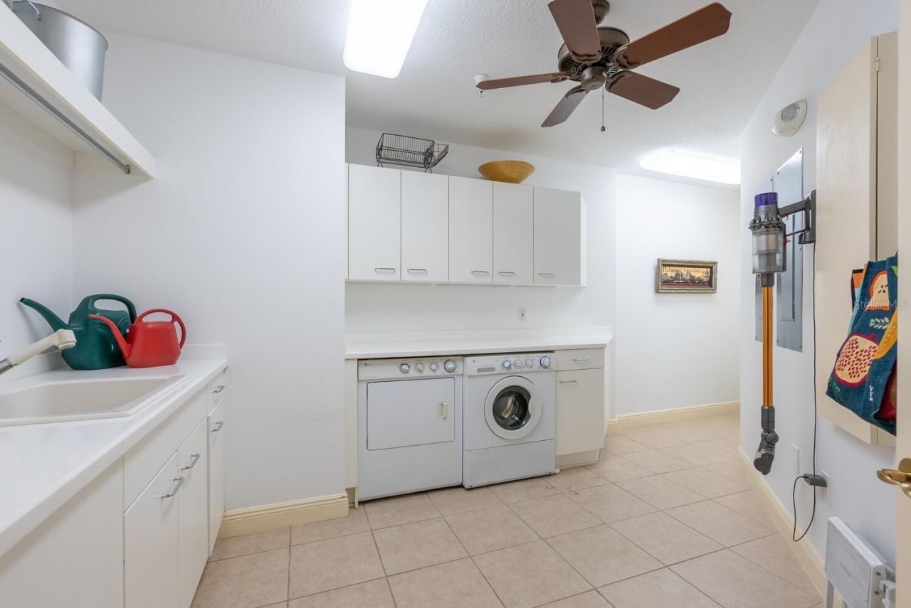 35 Watergate Drive, Unit 1201, Sarasota, FL 34236 Photo