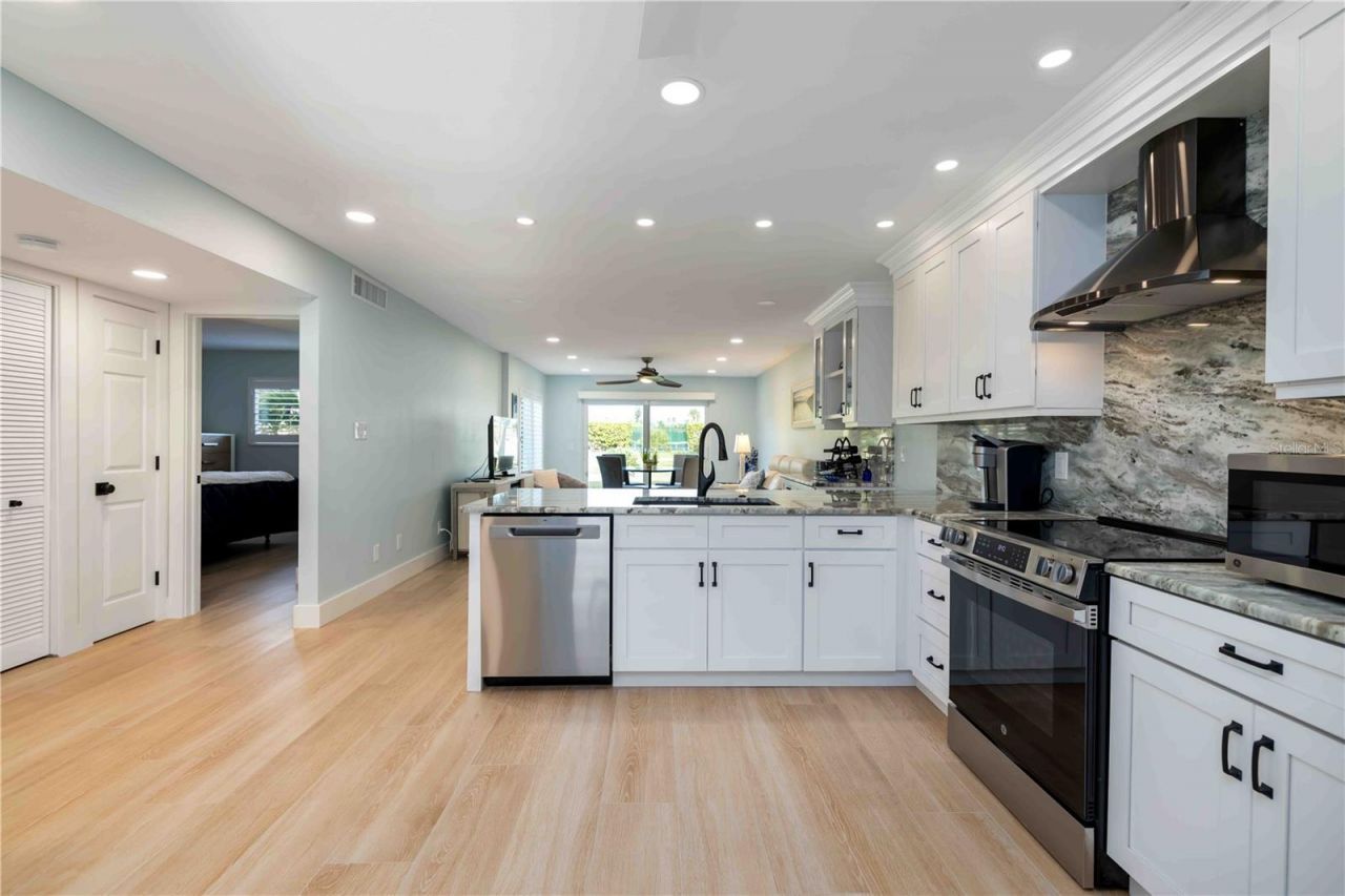 4860 Gulf Of Mexico Drive, Unit Villa 13, Longboat Key, FL 34228 Photo