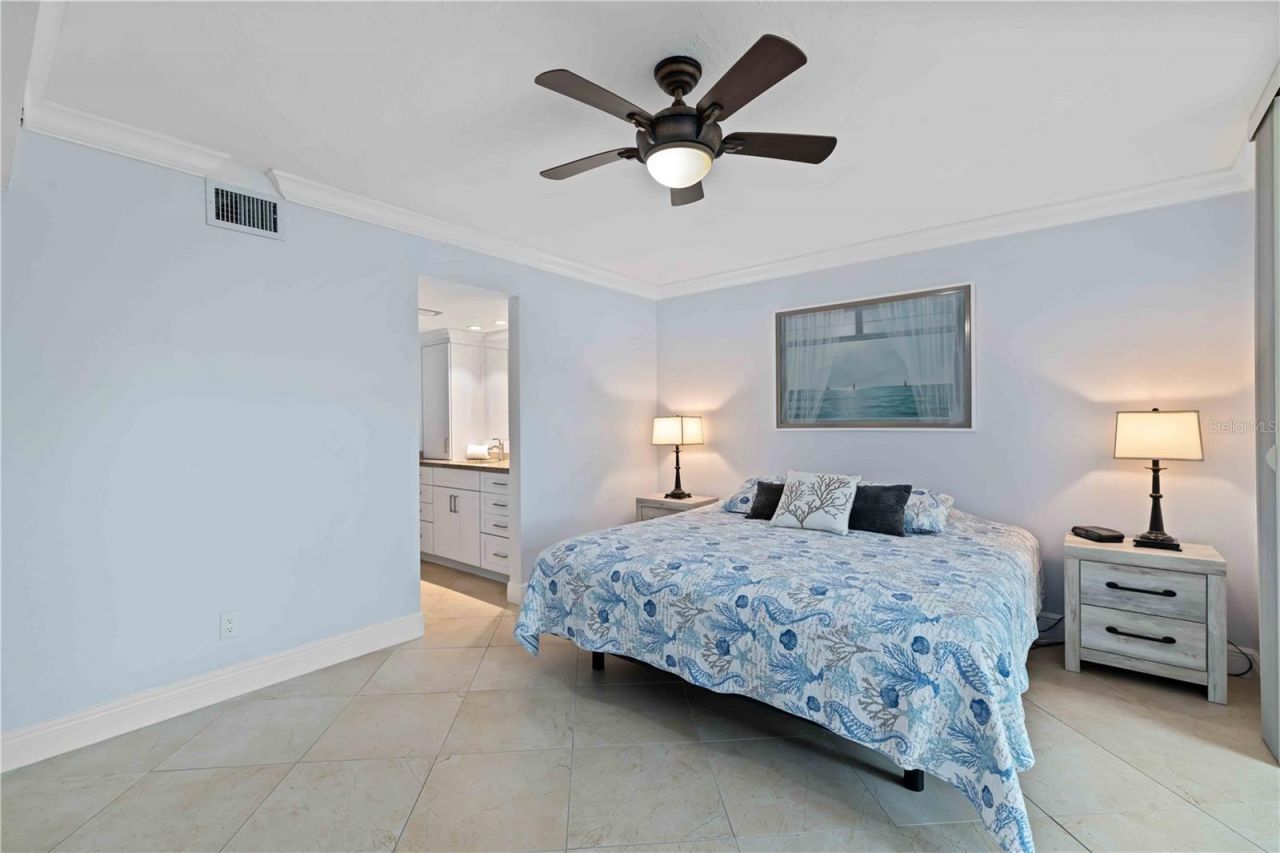 5260 Gulf Of Mexico Drive, Unit 401, Longboat Key, FL 34228 Photo