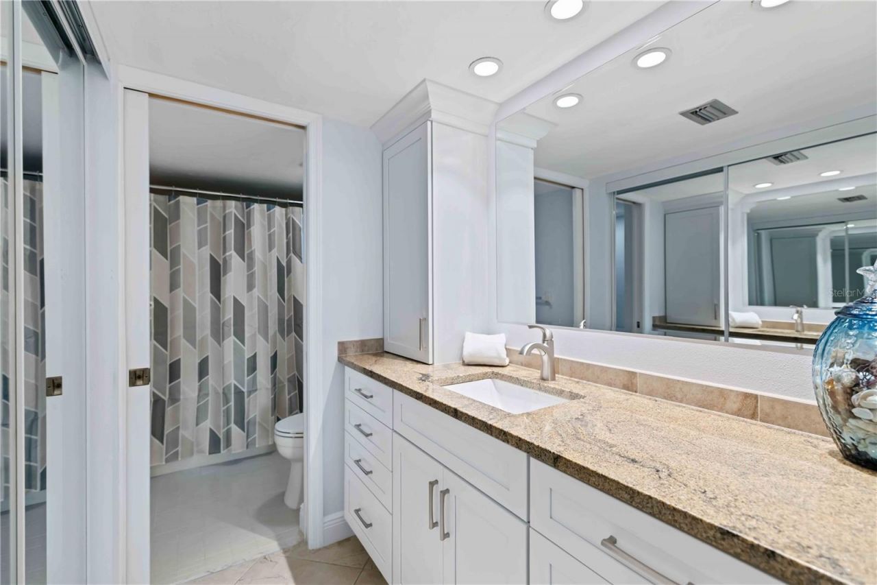 5260 Gulf Of Mexico Drive, Unit 401, Longboat Key, FL 34228 Photo